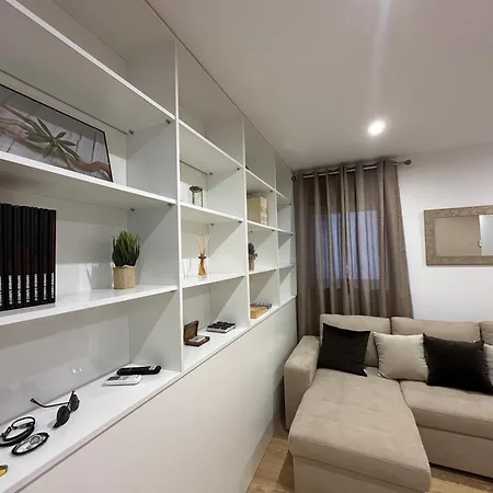 Living V Φουνκάλ